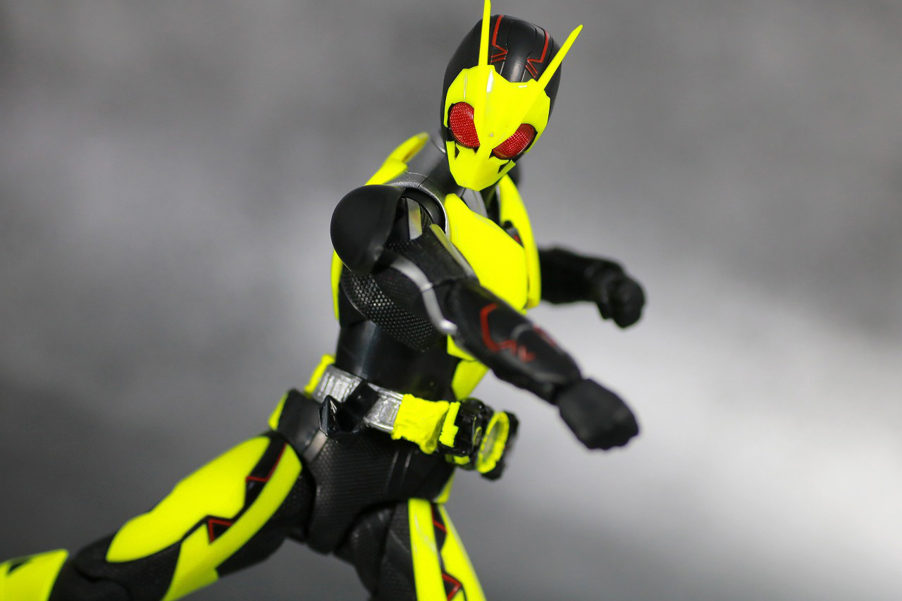 S.H.フィギュアーツ　仮面ライダーゼロワン　ライジングホッパー　レビュー　アクション