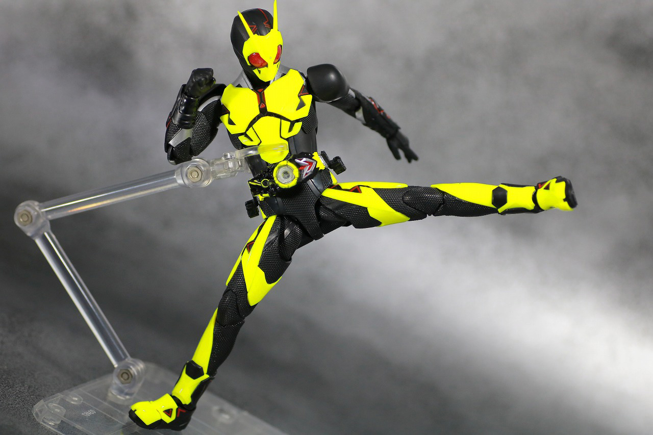 S.H.フィギュアーツ　仮面ライダーゼロワン　ライジングホッパー　レビュー　アクション