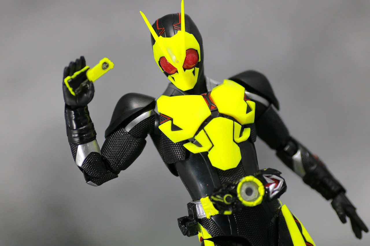 S.H.フィギュアーツ　仮面ライダーゼロワン　ライジングホッパー　レビュー　アクション