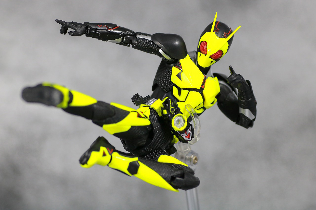 S.H.フィギュアーツ　仮面ライダーゼロワン　ライジングホッパー　レビュー　アクション