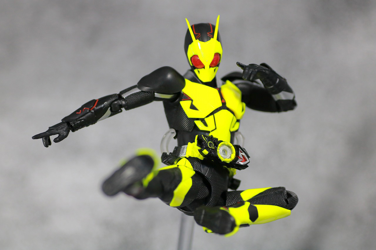 S.H.フィギュアーツ　仮面ライダーゼロワン　ライジングホッパー　レビュー　アクション