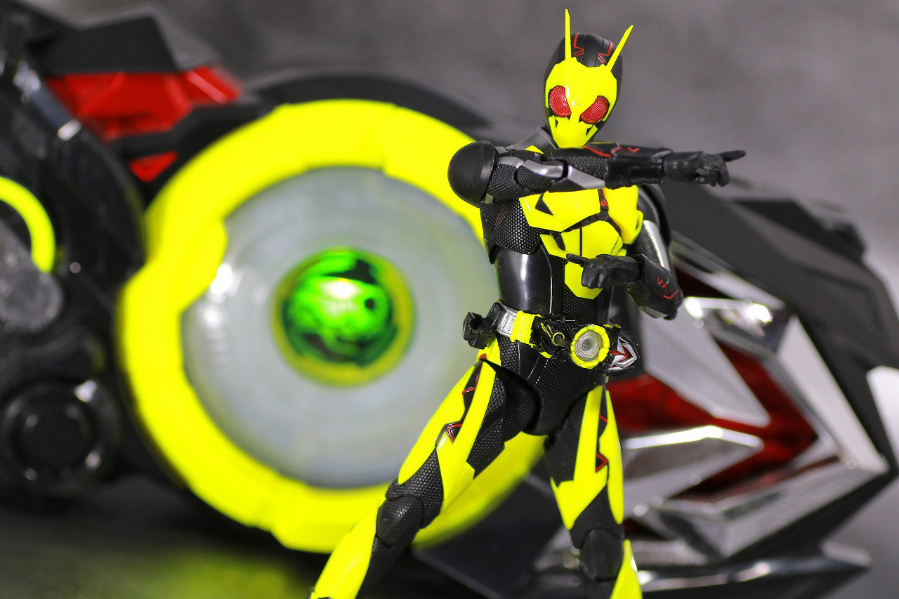 S.H.フィギュアーツ　仮面ライダーゼロワン　ライジングホッパー　レビュー　アクション　ゼロワンドライバー