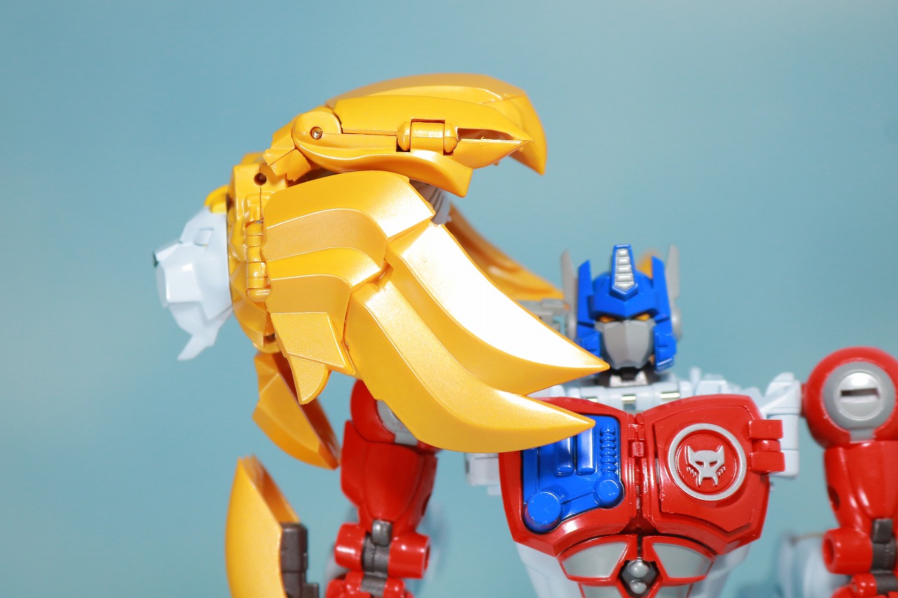 マスターピース　MP-48　ライオコンボイ　レビュー　ビーストモード　ロボットモード　変形　解説