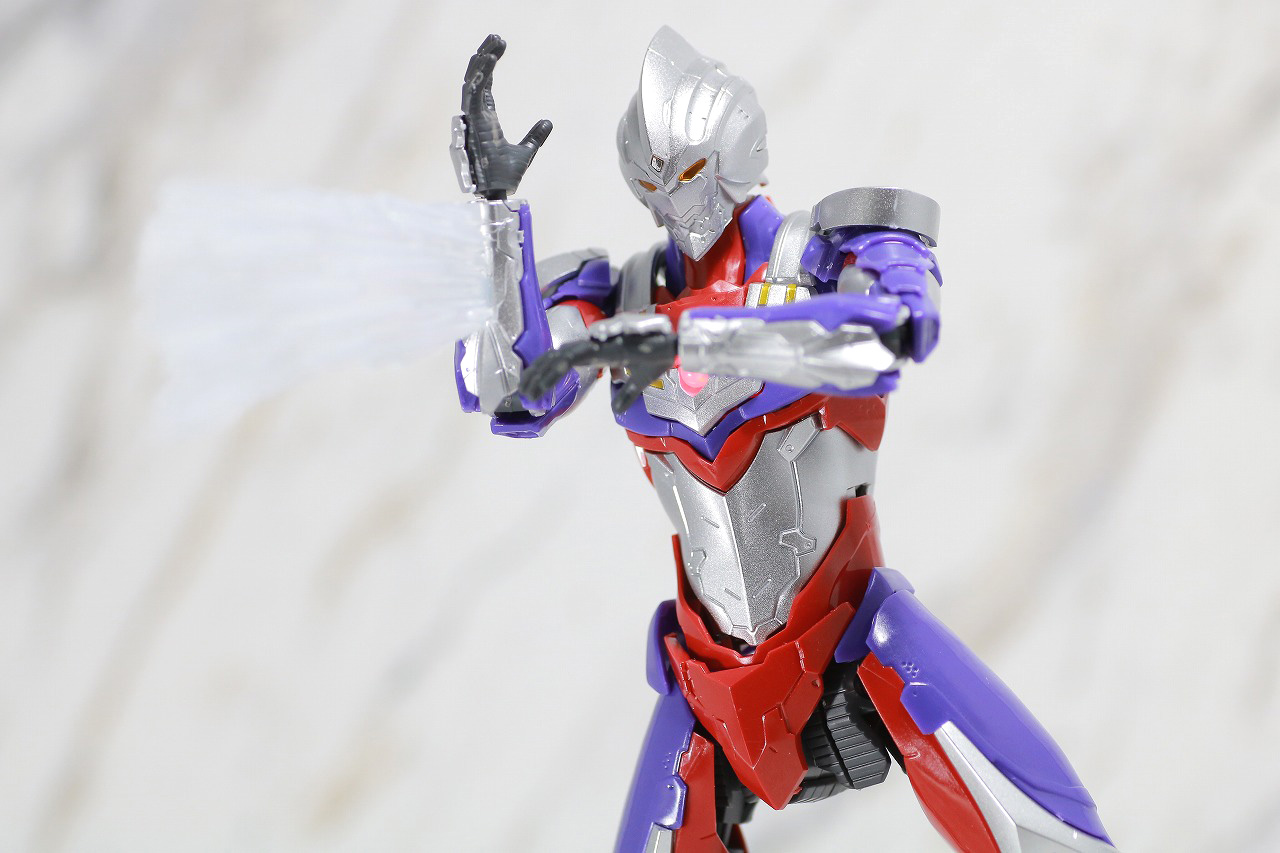 Figure-rise Standard　ULTRAMAN SUIT TIGA　ウルトラマンティガ　レビュー　アクション