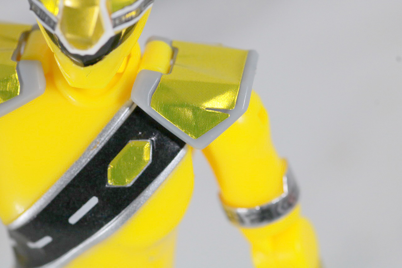 勇動　魔進戦隊キラメイジャー　キラメイイエロー　レビュー　全身