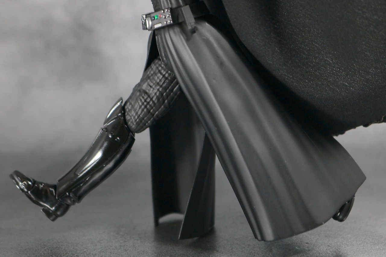 S.H.フィギュアーツ　ダースベイダー（Return of Jedi）　レビュー　可動範囲