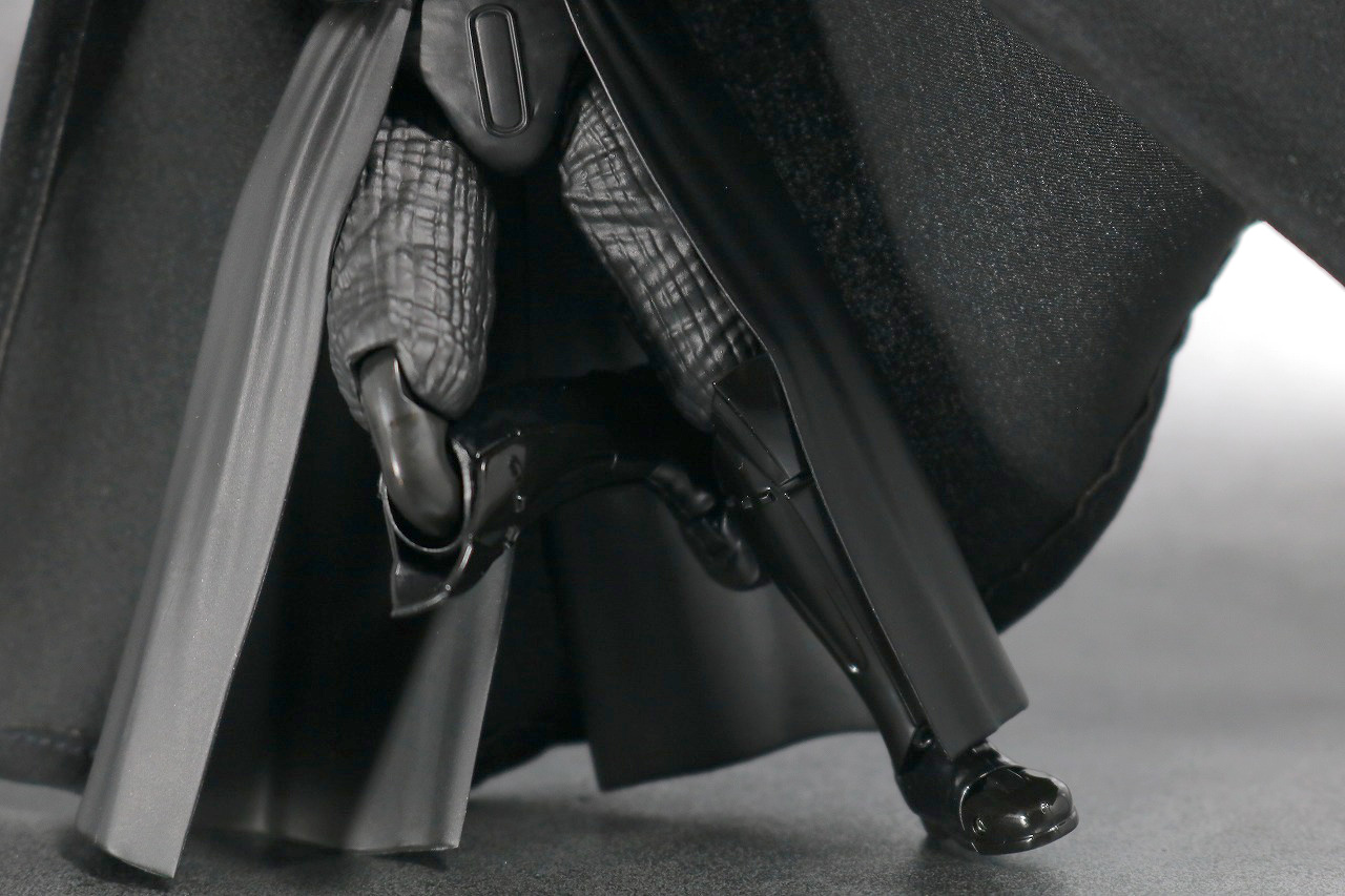 S.H.フィギュアーツ　ダースベイダー（Return of Jedi）　レビュー　可動範囲
