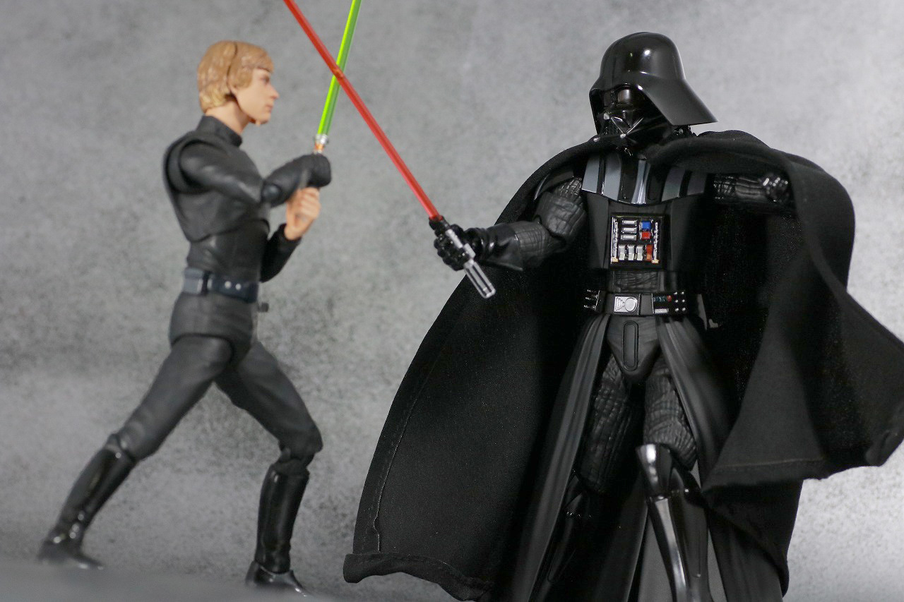S.H.フィギュアーツ　ダースベイダー（Return of Jedi）　レビュー　アクション　ルーク・スカイウォーカー