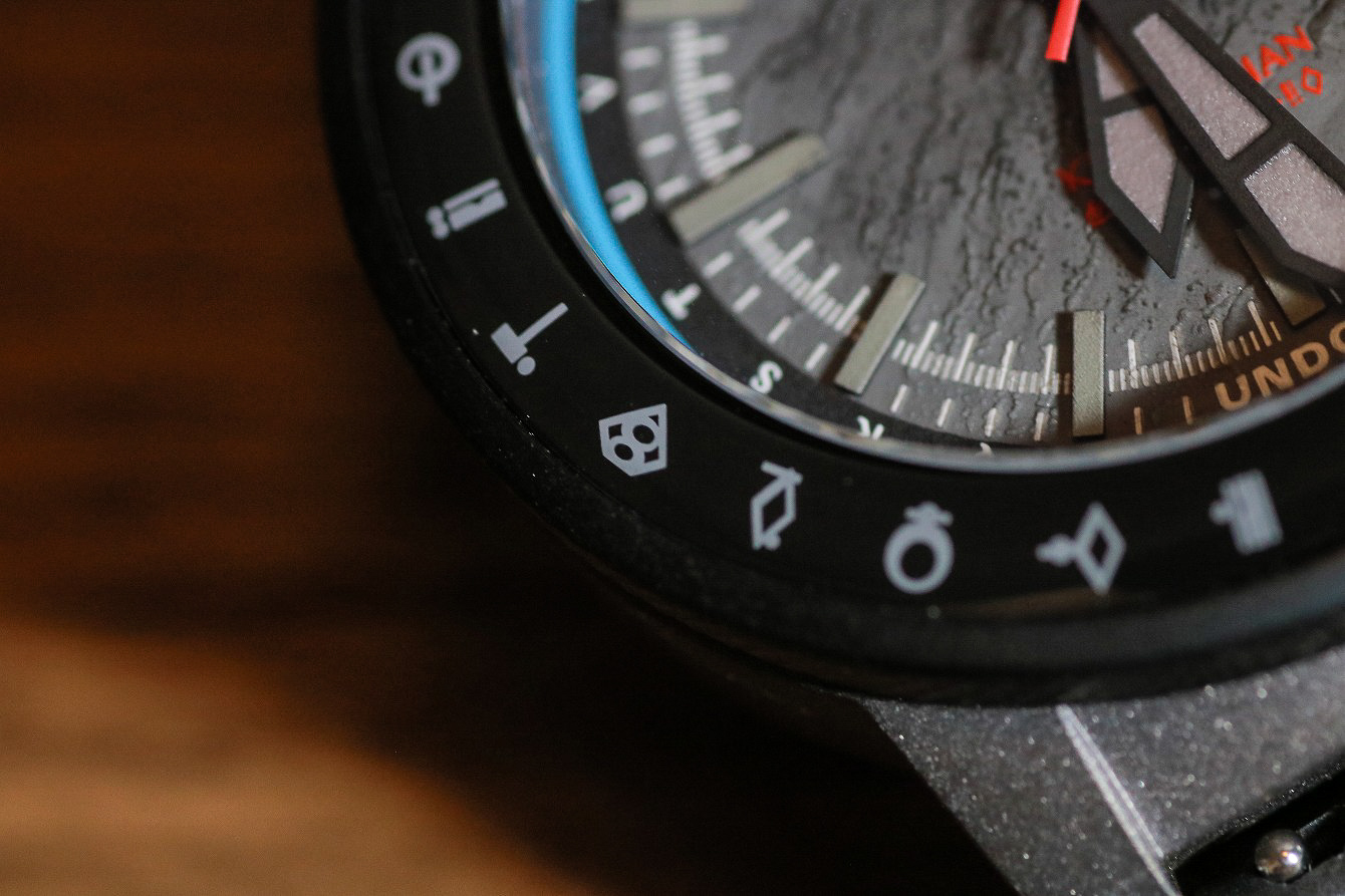 UNDONE SUPERMAN:THE KRYPTONIAN DECRYPTOR　腕時計　レビュー　スーパーマン　コラボ