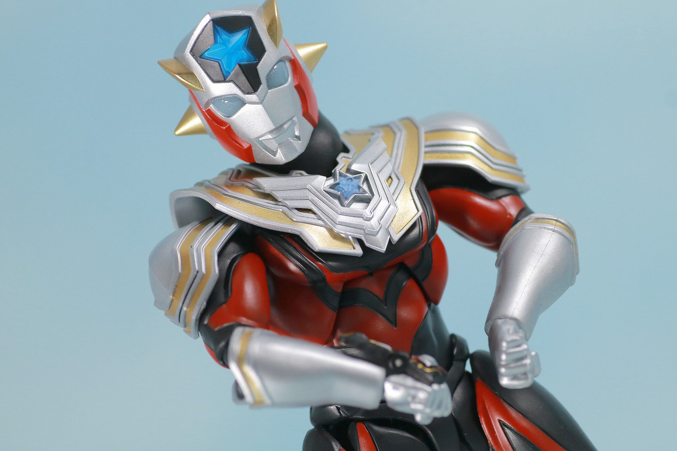 S.H.フィギュアーツ　ウルトラマンタイタス　レビュー　アクション