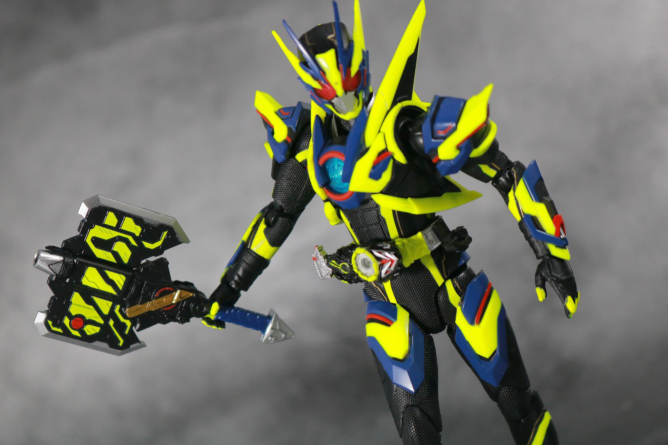 S.H.フィギュアーツ　仮面ライダーゼロワン　シャイニングアサルトホッパー　レビュー　アクション