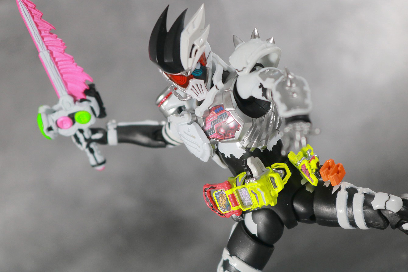 S.H.フィギュアーツ　仮面ライダーゲンム　ゾンビアクションゲーマー　レベルX-0　レビュー