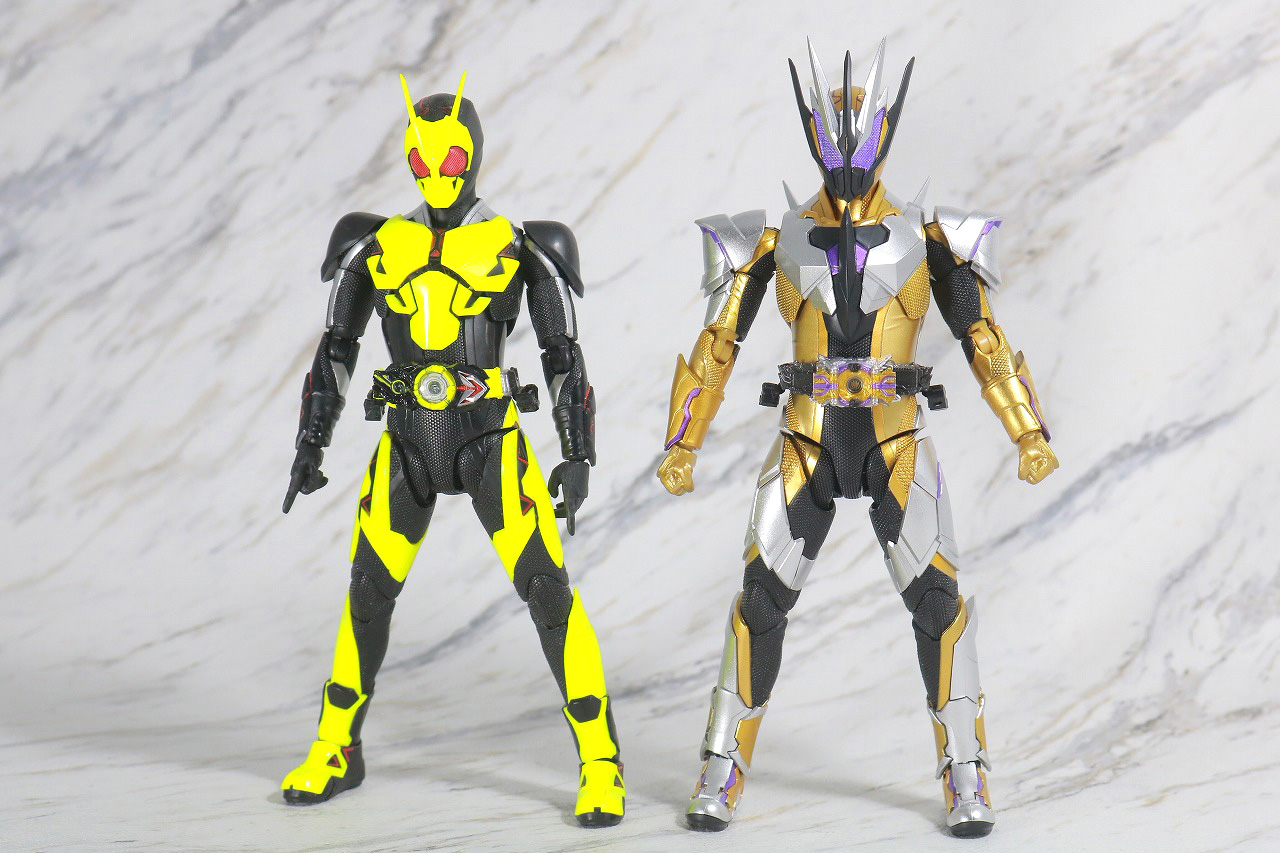 S.H.フィギュアーツ　仮面ライダーサウザー　レビュー　本体　仮面ライダーゼロワン　ライジングホッパー　比較