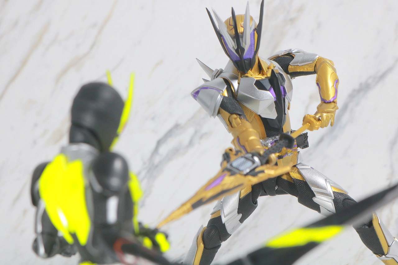 S.H.フィギュアーツ　仮面ライダーサウザー　レビュー　アクション　仮面ライダーゼロワン　ライジングホッパー