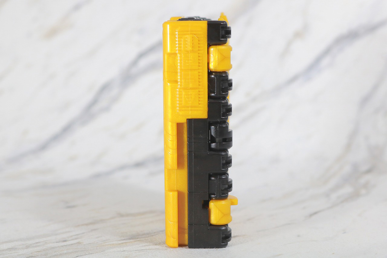 DX雷鳴剣黄雷エンブレム＆ランプドアラジーナワンダーライドブック　レビュー　本体