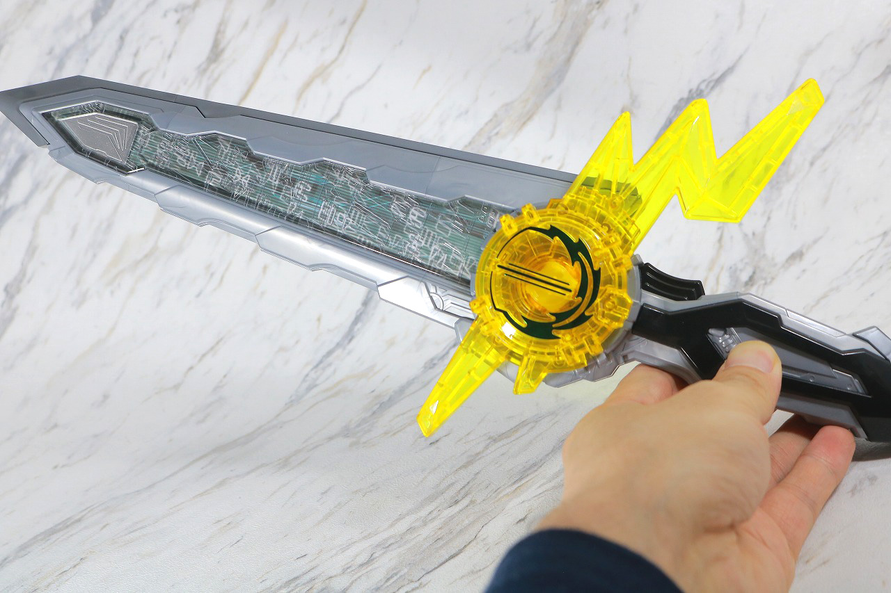 DX雷鳴剣黄雷エンブレム＆ランプドアラジーナワンダーライドブック　レビュー　音声