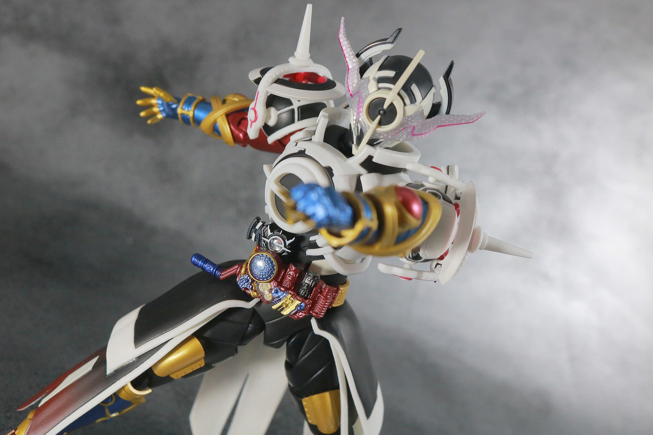 S.H.フィギュアーツ　仮面ライダーエボル　ブラックホールフォーム　フェイズ4　レビュー　アクション