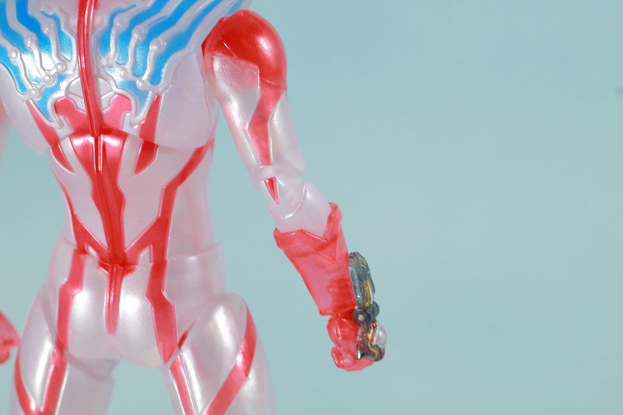 S.H.フィギュアーツ　ウルトラマンタイガ Special Clear Color Ver.　レビュー　本体