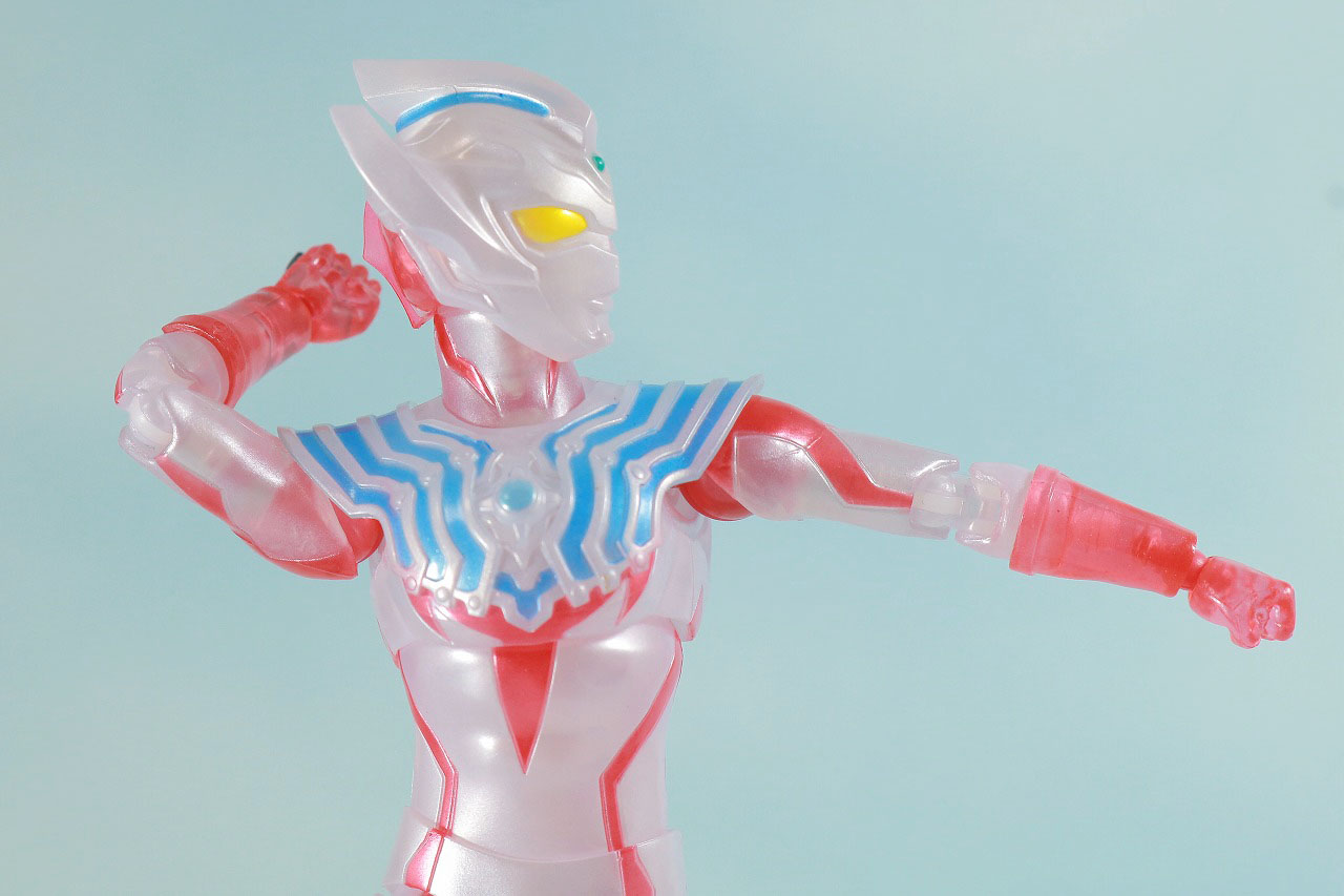 S.H.フィギュアーツ　ウルトラマンタイガ Special Clear Color Ver.　レビュー　可動範囲