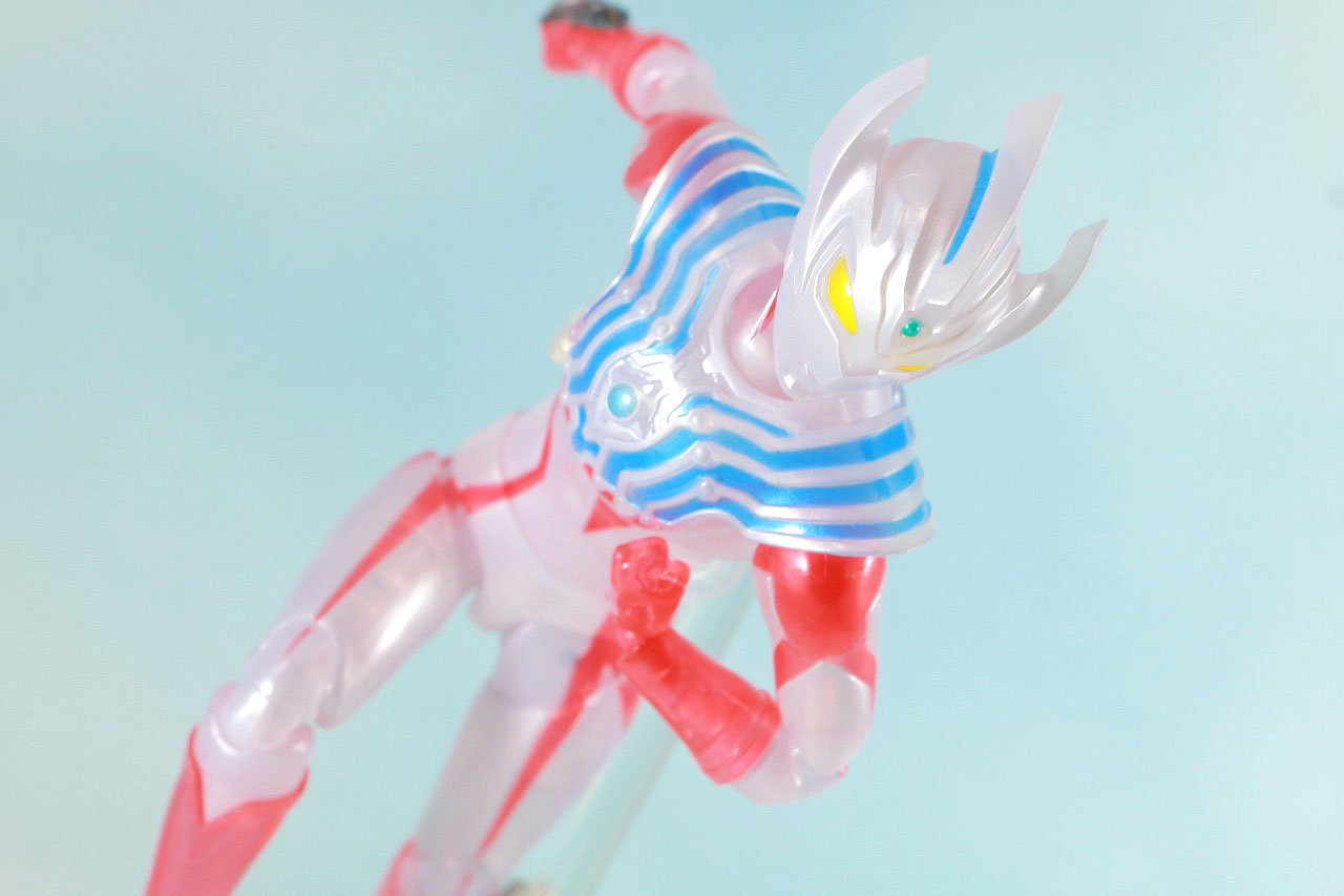 S.H.フィギュアーツ　ウルトラマンタイガ Special Clear Color Ver.　レビュー　アクション
