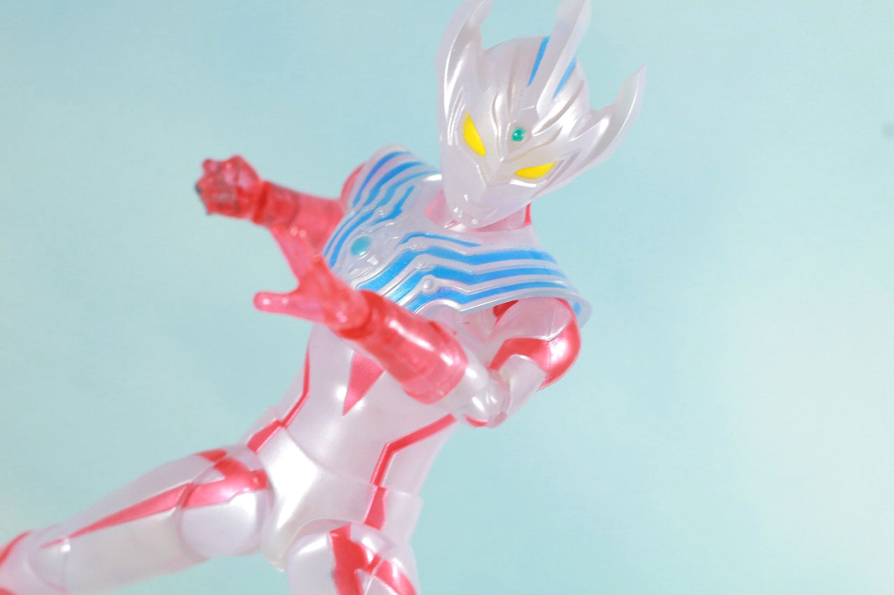 S.H.フィギュアーツ　ウルトラマンタイガ Special Clear Color Ver.　レビュー　アクション