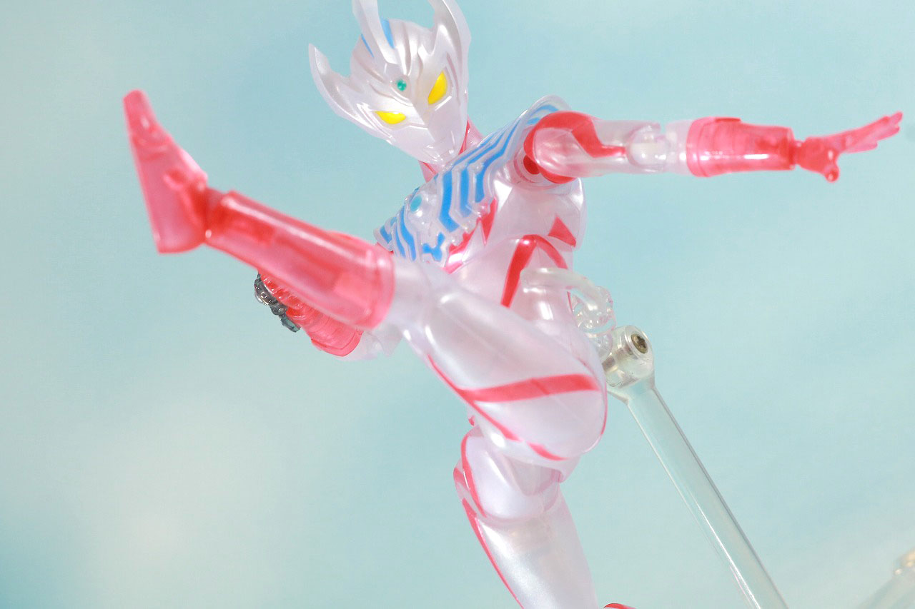S.H.フィギュアーツ　ウルトラマンタイガ Special Clear Color Ver.　レビュー　アクション