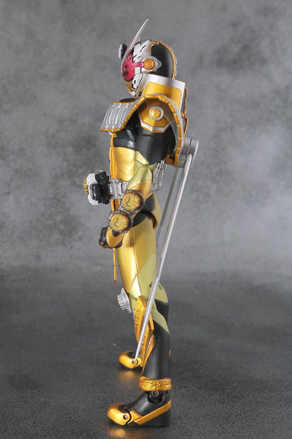 S.H.フィギュアーツ　仮面ライダージオウ　オーマフォーム　レビュー　本体