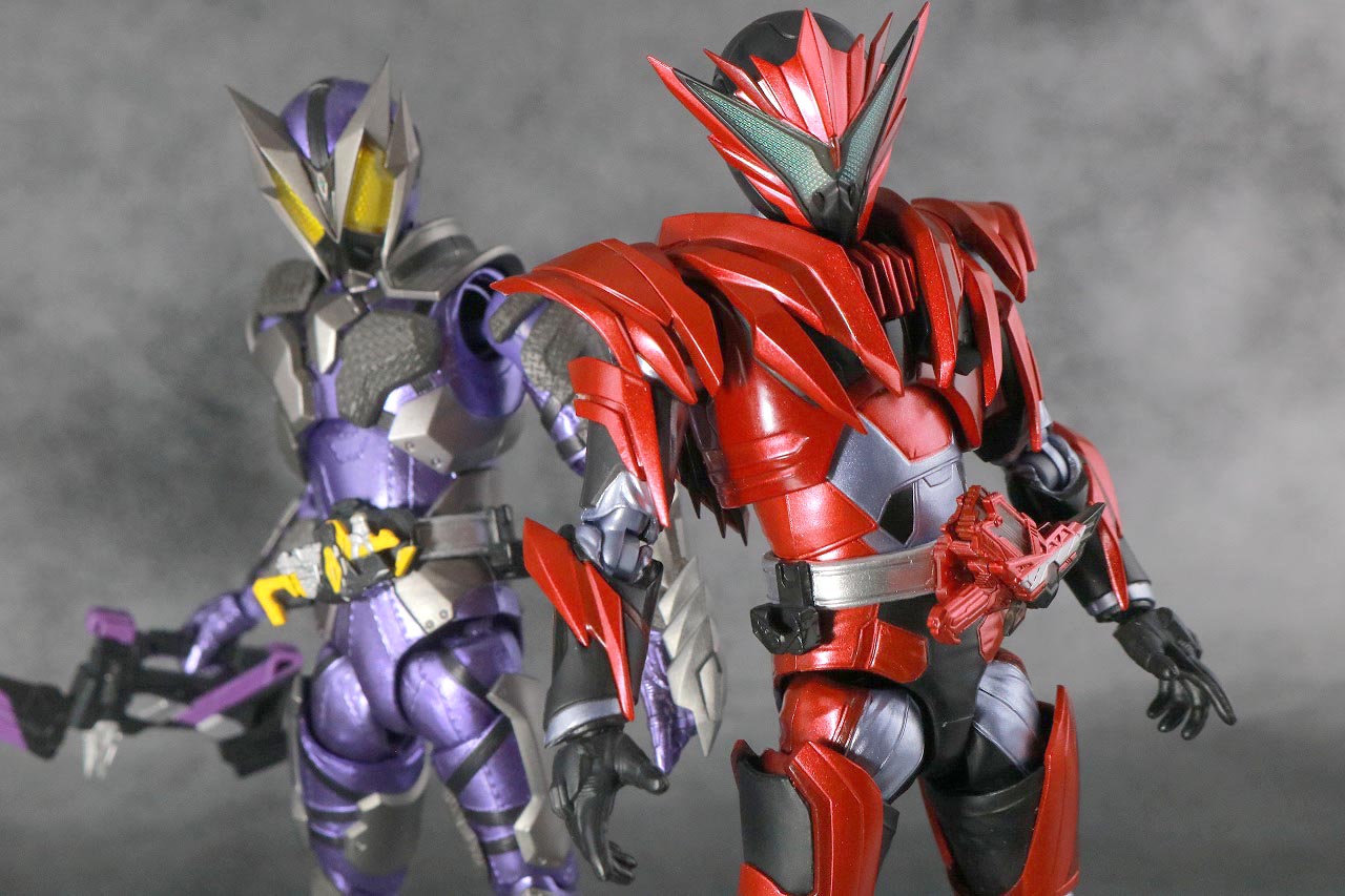 S.H.フィギュアーツ　仮面ライダー迅　バーニングファルコン　レビュー