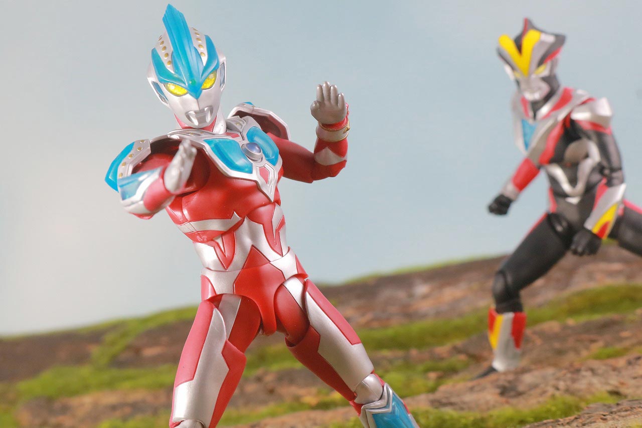 S.H.フィギュアーツ　ウルトラマンギンガストリウム　レビュー　アクション　ウルトラマンビクトリー