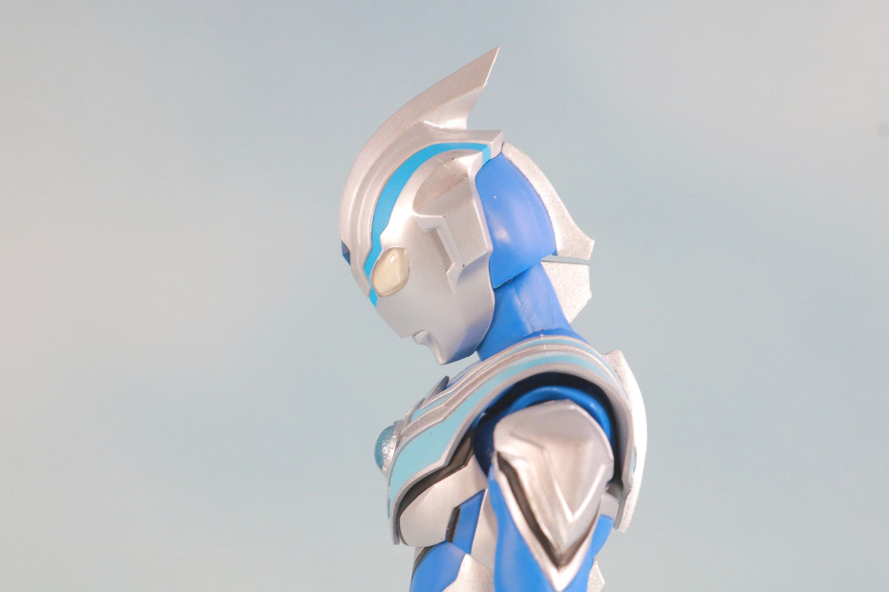 S.H.フィギュアーツ　ウルトラマンフーマ　レビュー　可動範囲