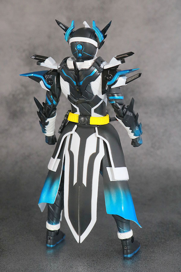 S.H.フィギュアーツ　仮面ライダークローズエボル　レビュー　本体