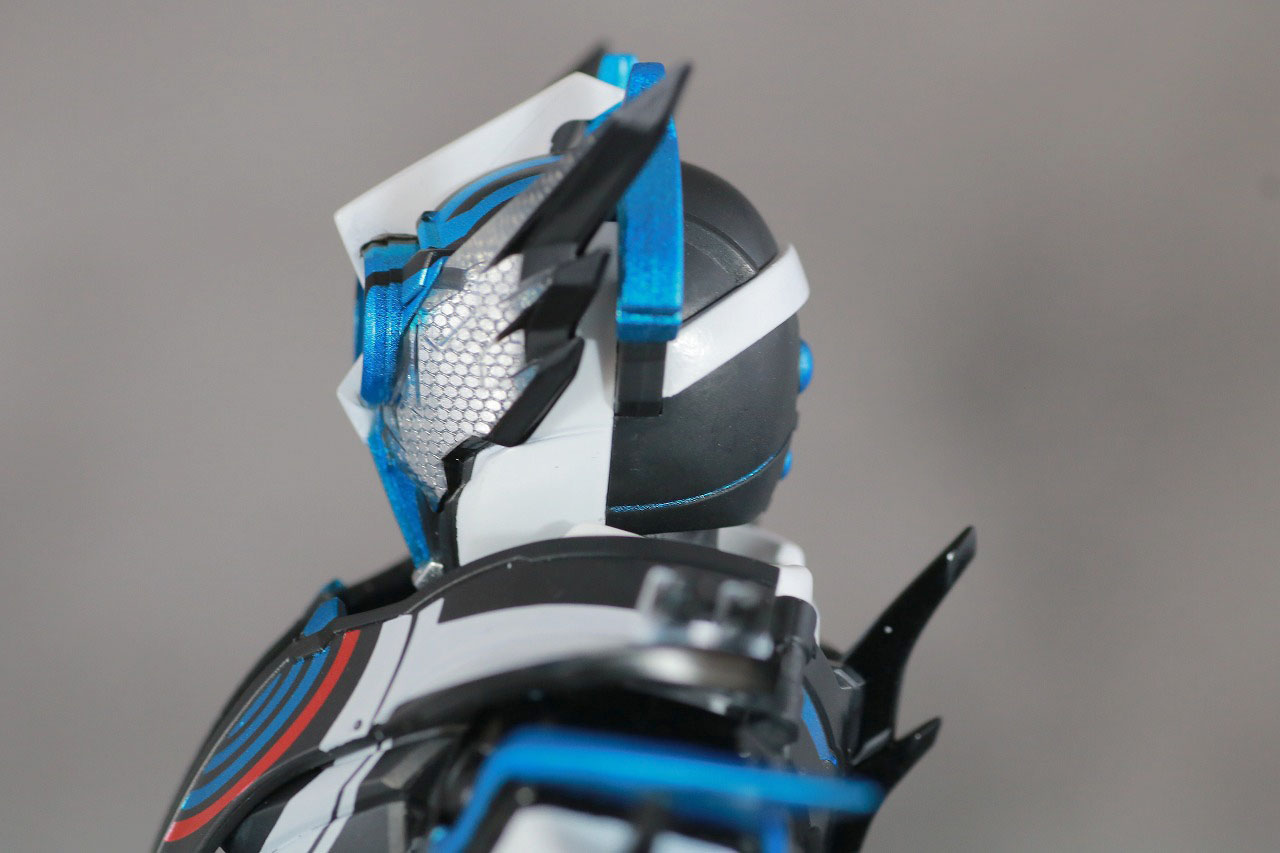 S.H.フィギュアーツ　仮面ライダークローズエボル　レビュー　本体