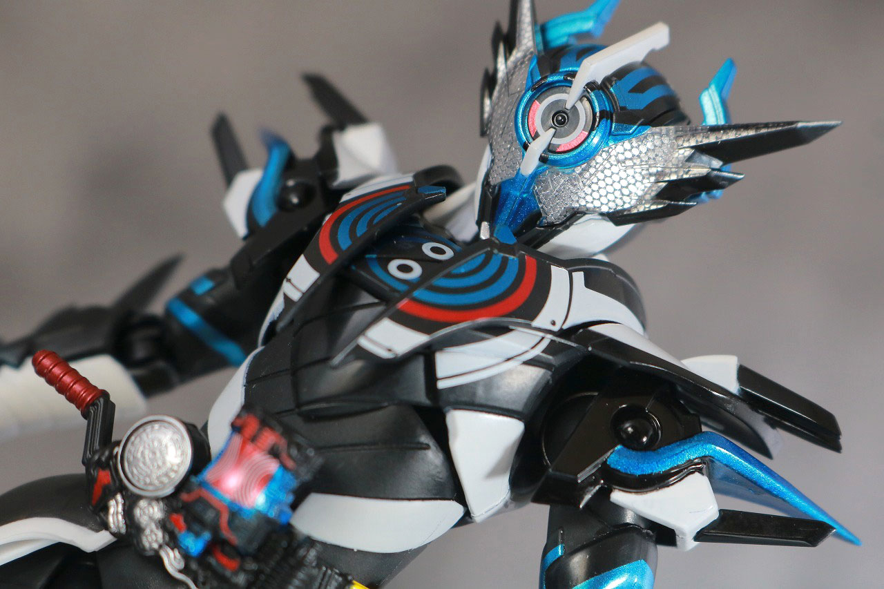 S.H.フィギュアーツ　仮面ライダークローズエボル　レビュー　アクション