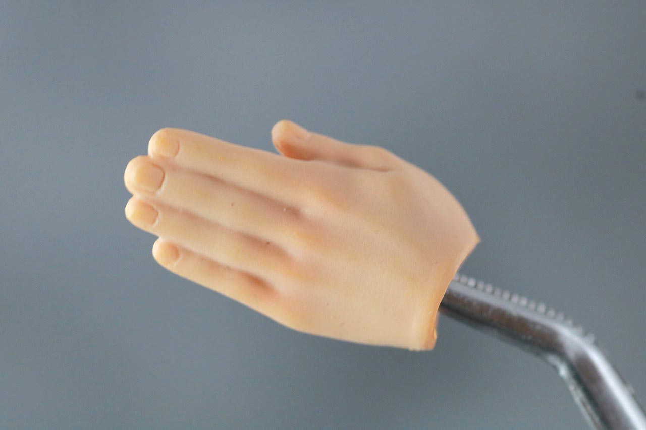 MAFEX　スーパーマン　Batman:HUSH Ver.　レビュー　付属品　手首