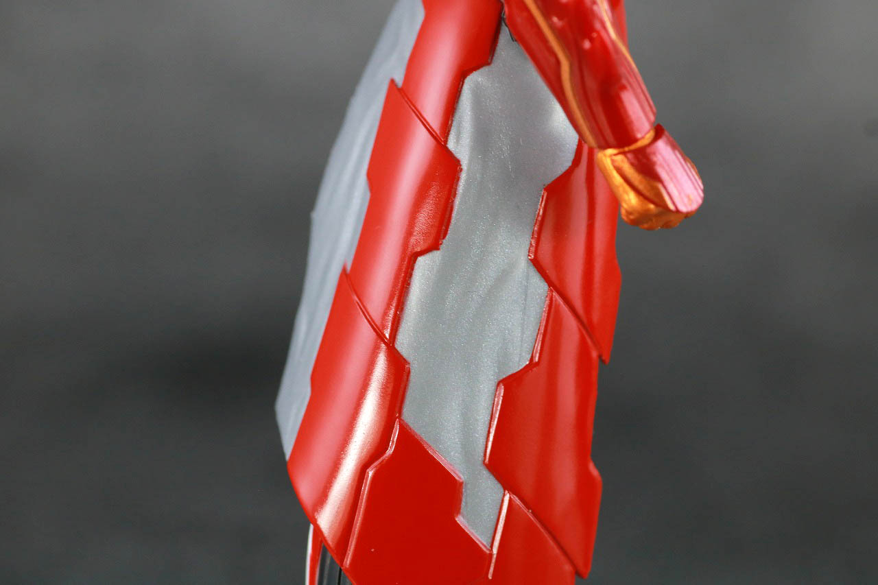 S.H.フィギュアーツ　仮面ライダーセイバー　ブレイブドラゴン　レビュー　本体