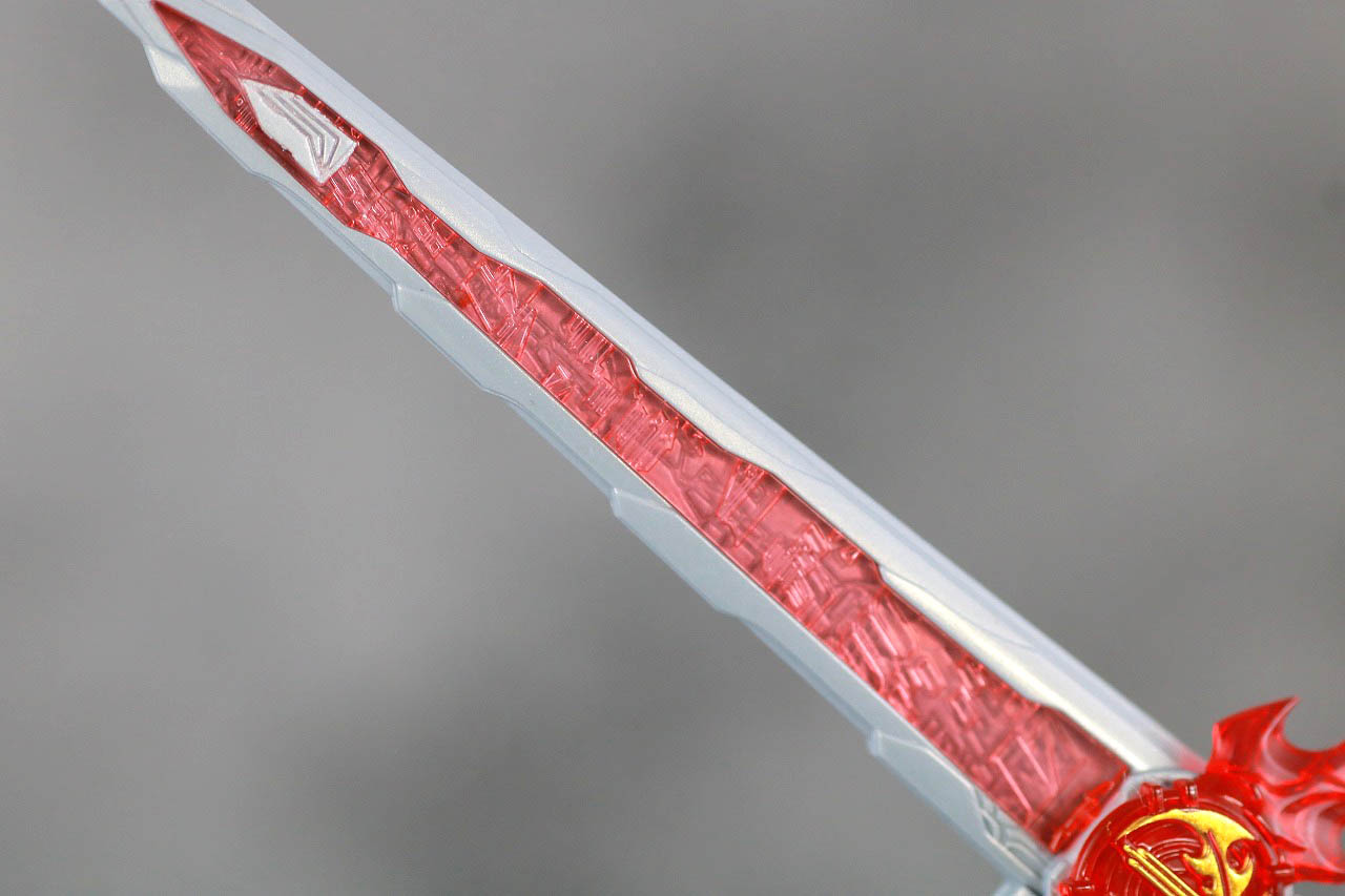 S.H.フィギュアーツ　仮面ライダーセイバー　ブレイブドラゴン　レビュー　付属品　火炎剣烈火