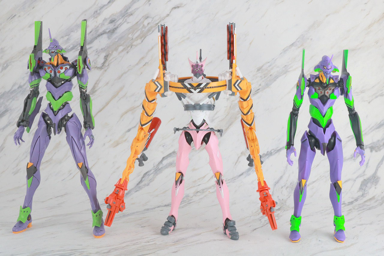 ROBOT魂　エヴァンゲリオン　8号機β　臨時戦闘形態　レビュー　本体　RG　初号機　比較