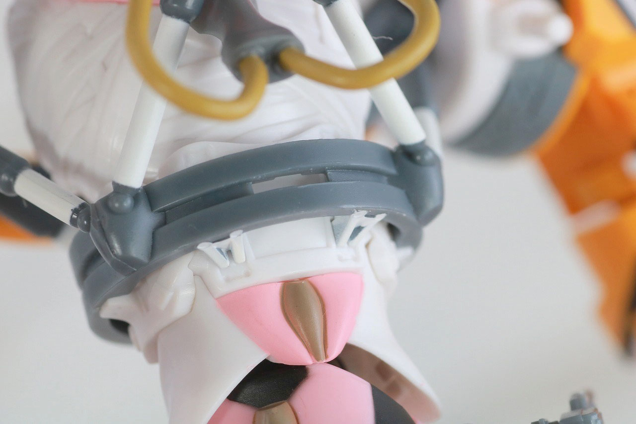 ROBOT魂　エヴァンゲリオン　8号機β　臨時戦闘形態　レビュー　付属品　台座　アタッチメントパーツ