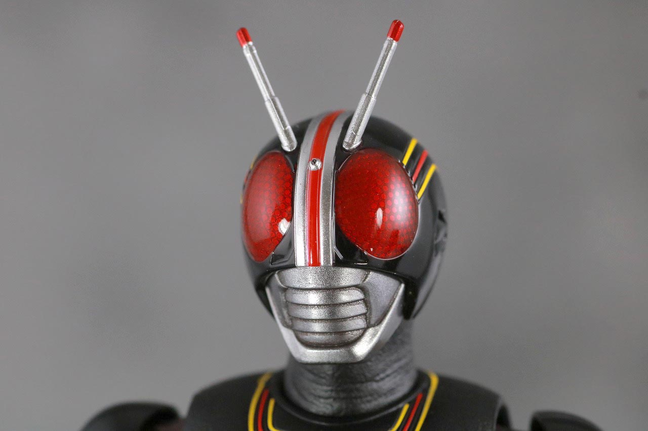 S.H.フィギュアーツ　仮面ライダーブラック　BLACK　真骨彫製法　レビュー　本体