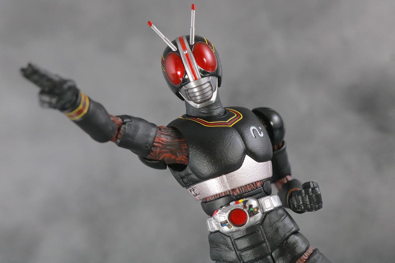 S.H.フィギュアーツ　仮面ライダーブラック　真骨彫製法　レビュー
