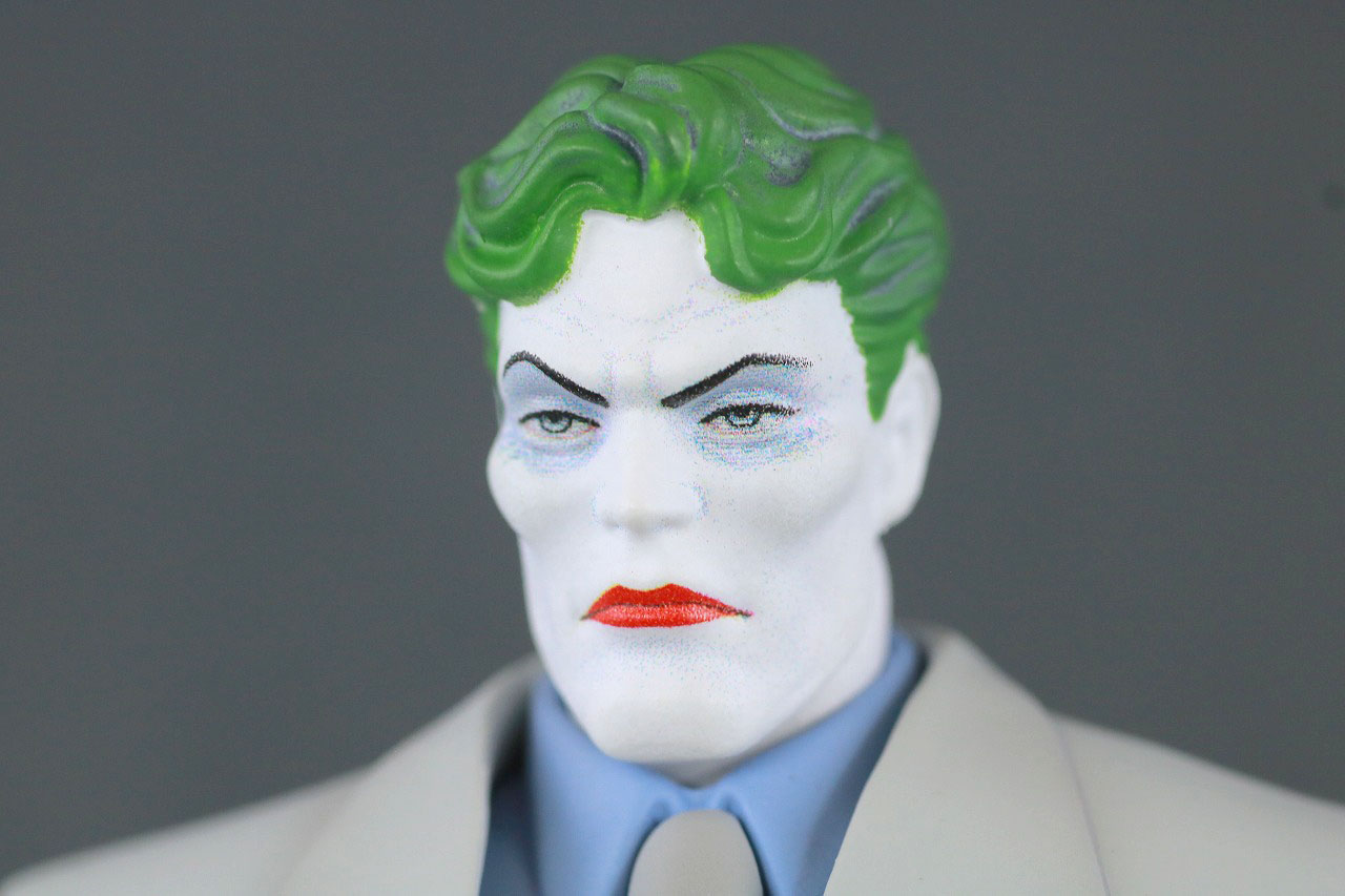  MAFEX　ジョーカー（BATMAN The Dark Knight Returns）レビュー　本体