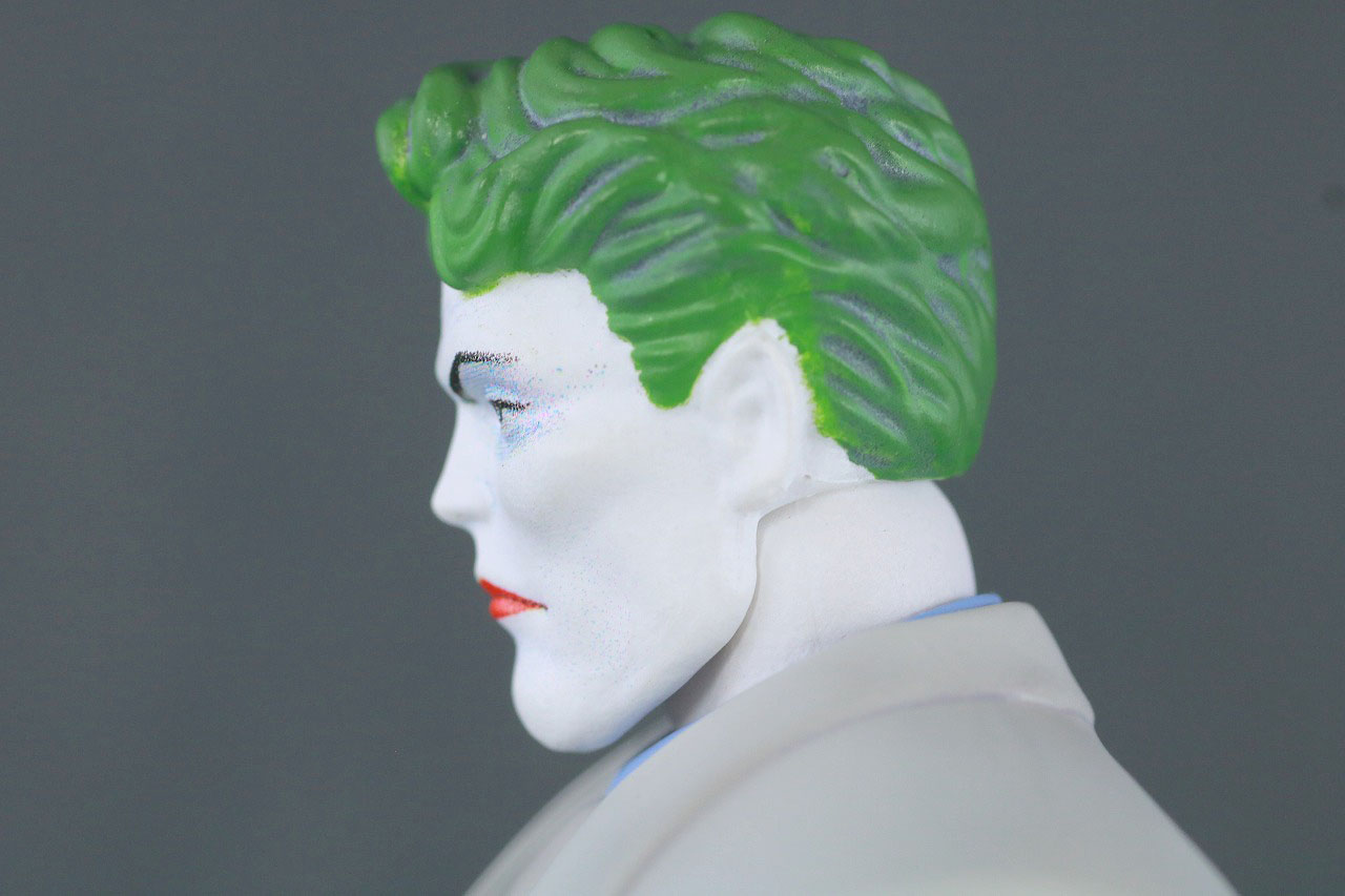  MAFEX　ジョーカー（BATMAN The Dark Knight Returns）レビュー　本体