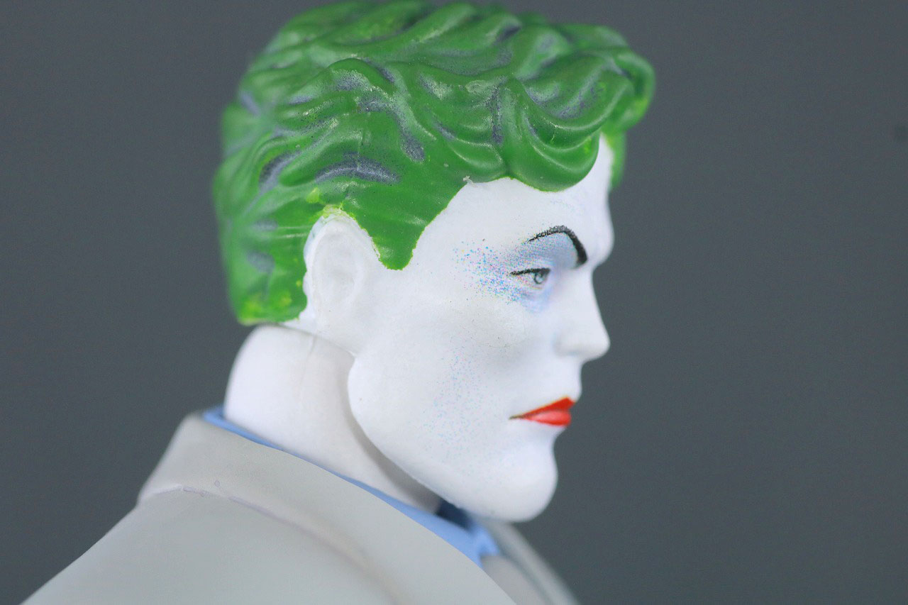  MAFEX　ジョーカー（BATMAN The Dark Knight Returns）レビュー　本体
