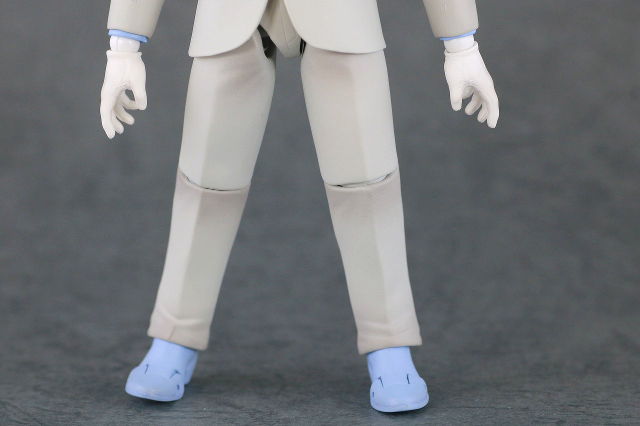  MAFEX　ジョーカー（BATMAN The Dark Knight Returns）レビュー　本体