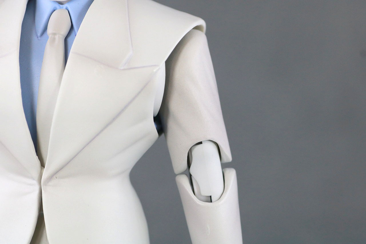  MAFEX　ジョーカー（BATMAN The Dark Knight Returns）レビュー　本体