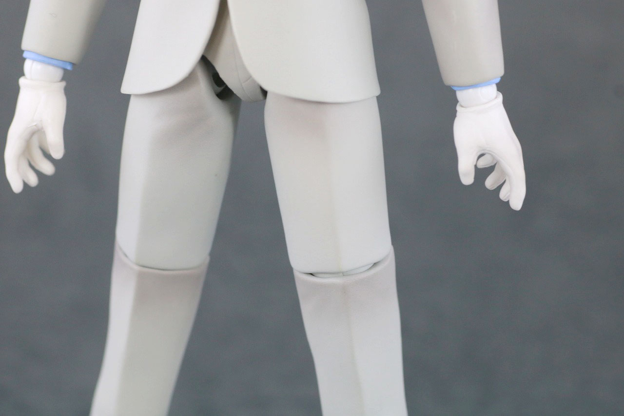  MAFEX　ジョーカー（BATMAN The Dark Knight Returns）レビュー　本体