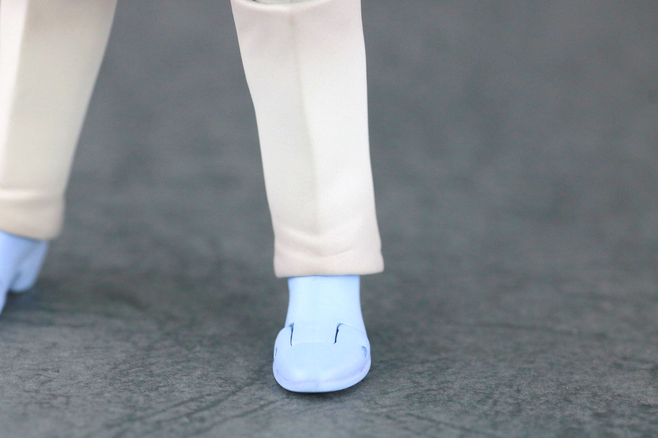  MAFEX　ジョーカー（BATMAN The Dark Knight Returns）レビュー　本体