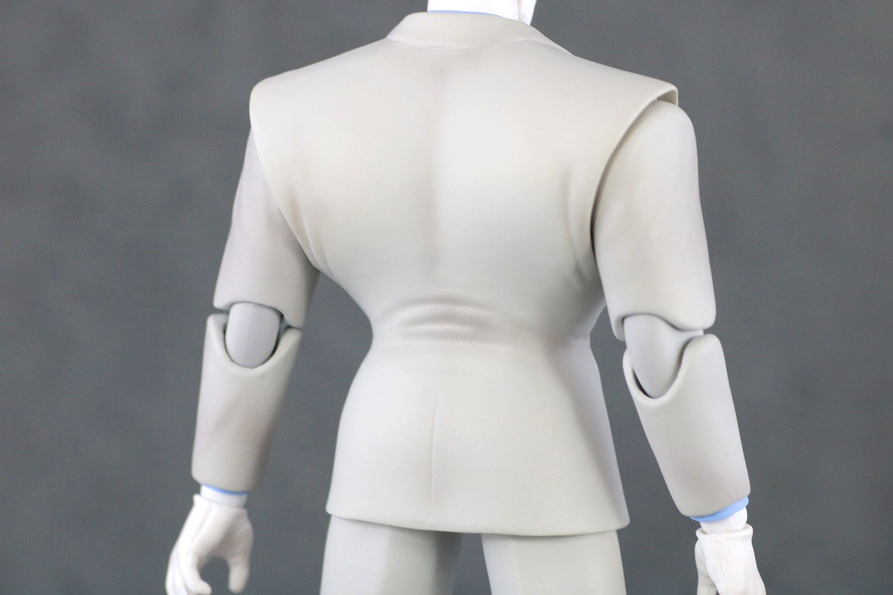  MAFEX　ジョーカー（BATMAN The Dark Knight Returns）レビュー　本体