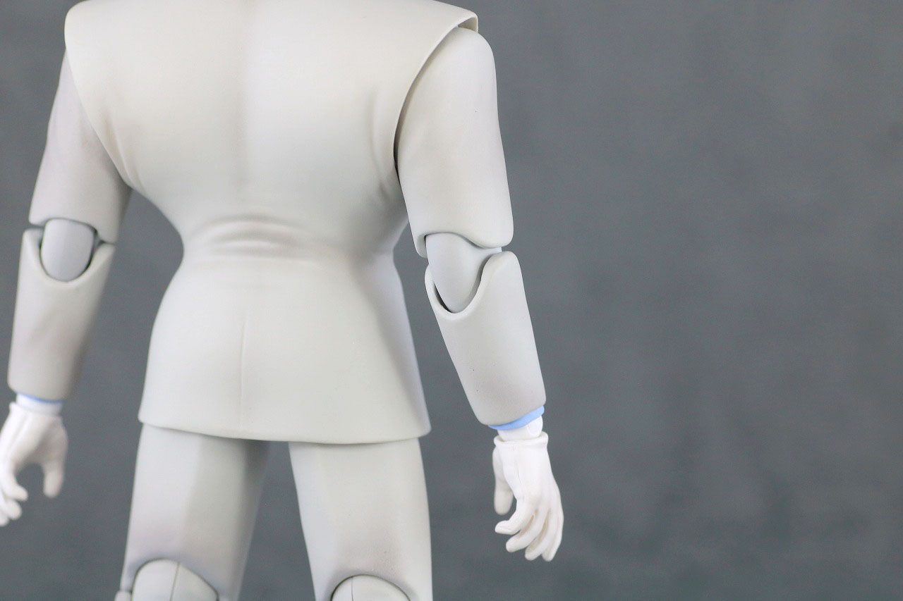  MAFEX　ジョーカー（BATMAN The Dark Knight Returns）レビュー　本体