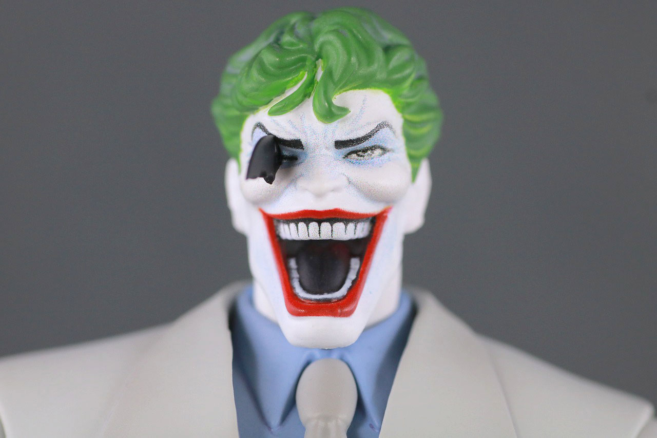  MAFEX　ジョーカー（BATMAN The Dark Knight Returns）レビュー　付属品　差し替えヘッド